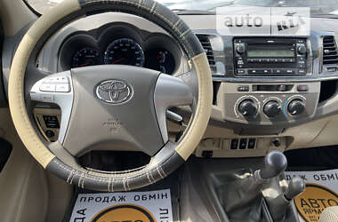 Внедорожник / Кроссовер Toyota Fortuner 2012 в Ужгороде
