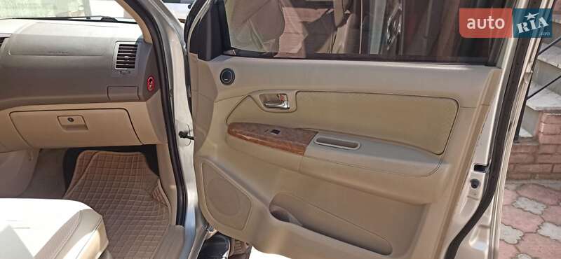 Внедорожник / Кроссовер Toyota Fortuner 2007 в Василькове