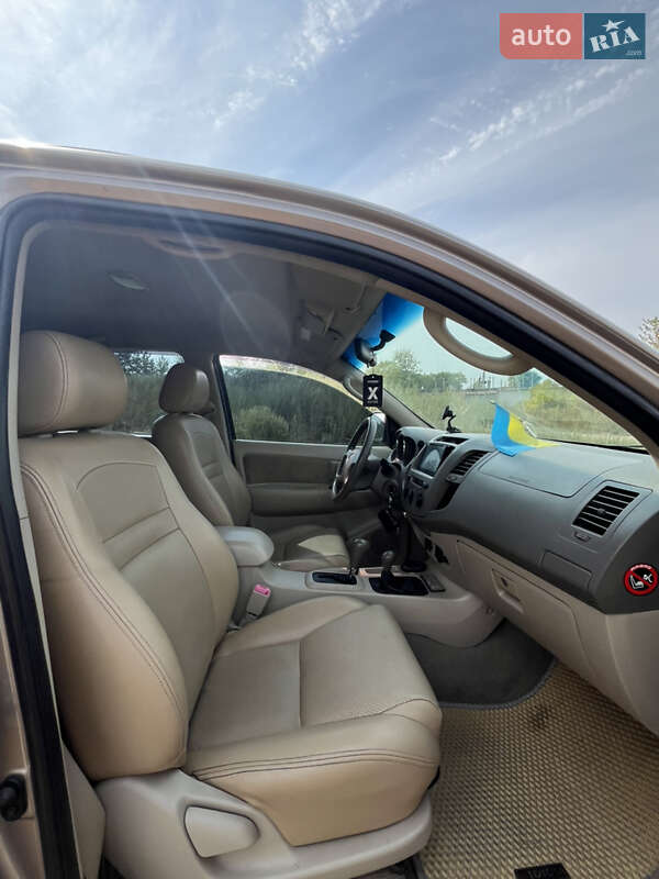 Внедорожник / Кроссовер Toyota Fortuner 2006 в Чернигове