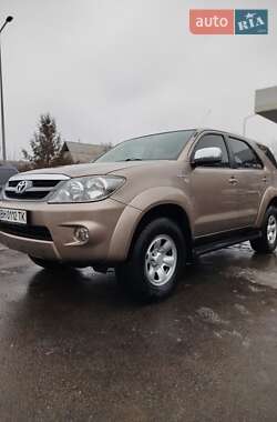 Позашляховик / Кросовер Toyota Fortuner 2007 в Охтирці