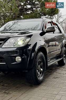 Внедорожник / Кроссовер Toyota Fortuner 2007 в Днепре