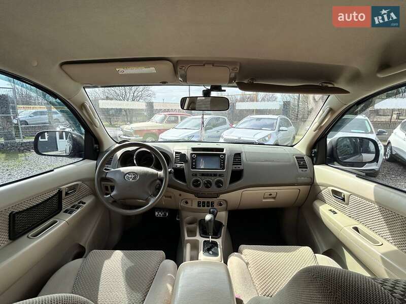 Позашляховик / Кросовер Toyota Fortuner 2006 в Одесі