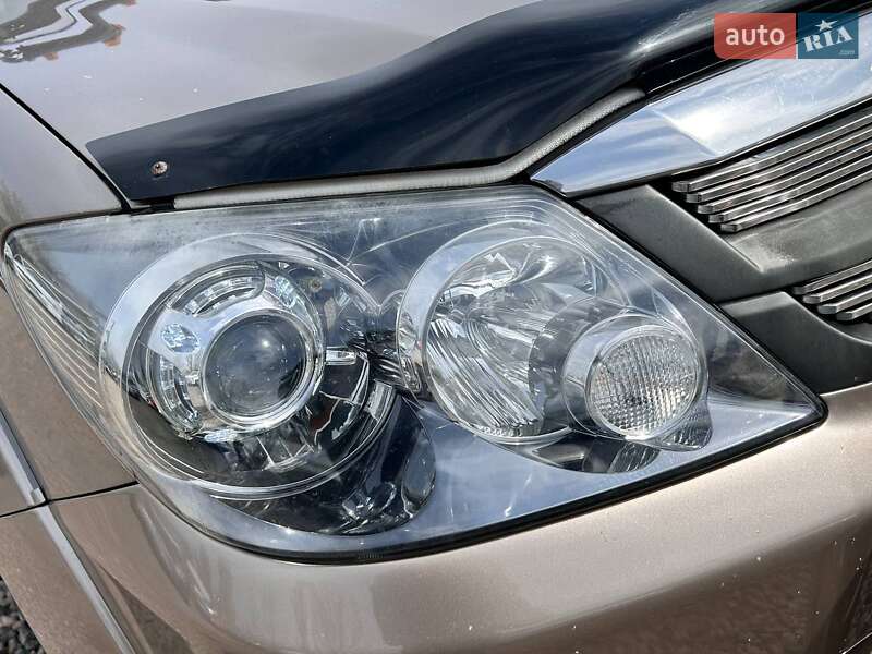 Позашляховик / Кросовер Toyota Fortuner 2006 в Одесі