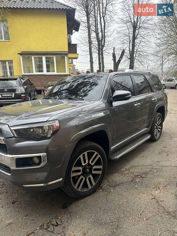 Внедорожник / Кроссовер Toyota Fortuner 2014 в Киеве
