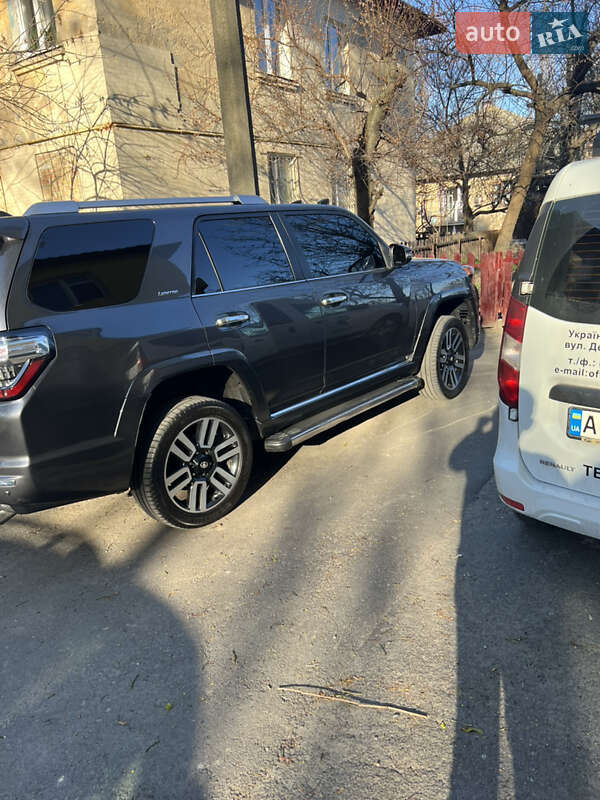 Внедорожник / Кроссовер Toyota Fortuner 2014 в Киеве