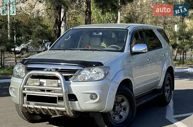 Позашляховик / Кросовер Toyota Fortuner 2007 в Одесі