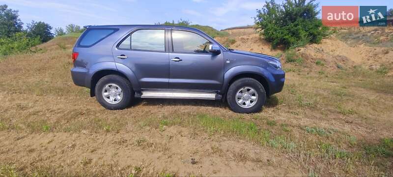 Позашляховик / Кросовер Toyota Fortuner 2008 в Подільську