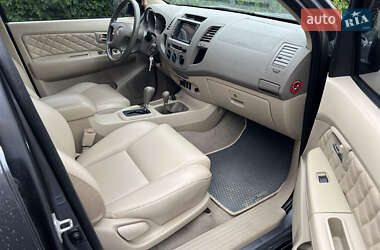 Внедорожник / Кроссовер Toyota Fortuner 2008 в 
