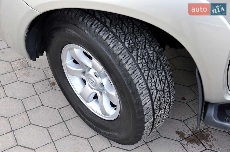 Внедорожник / Кроссовер Toyota Fortuner 2006 в Львове