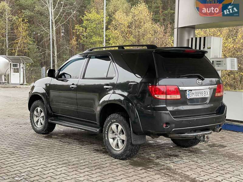 Позашляховик / Кросовер Toyota Fortuner 2005 в Лебедині фото 2 Позашляховик / Кросовер Toyota Fortuner 2005 в Лебедині