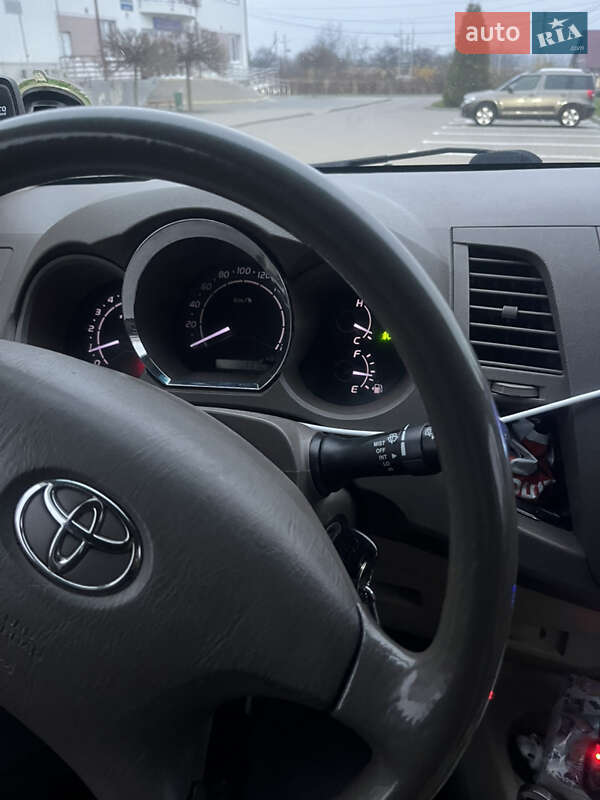 Внедорожник / Кроссовер Toyota Fortuner 2006 в Львове фото 30 Внедорожник / Кроссовер Toyota Fortuner 2006 в Львове