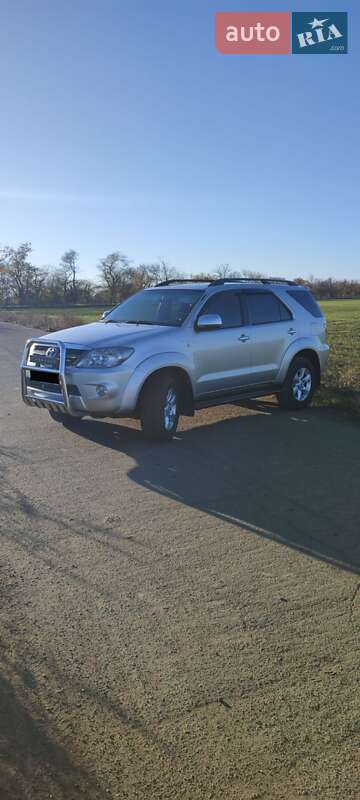 Позашляховик / Кросовер Toyota Fortuner 2007 в Одесі фото 2 Позашляховик / Кросовер Toyota Fortuner 2007 в Одесі