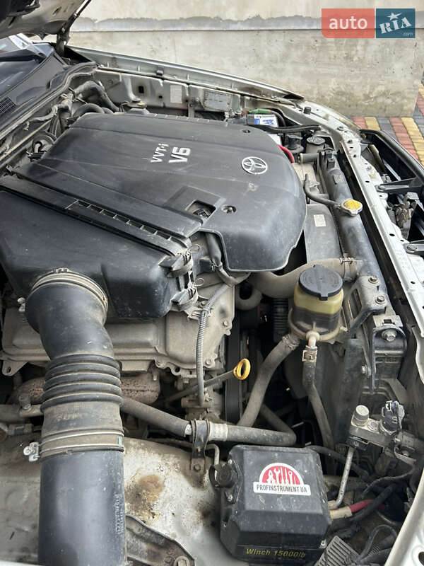 Позашляховик / Кросовер Toyota Fortuner 2006 в Стрию