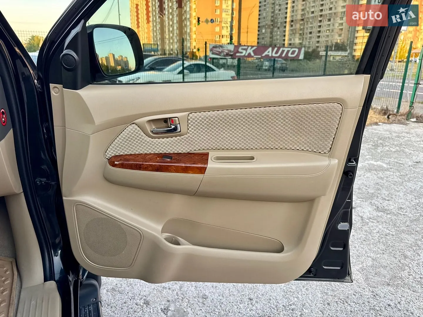 2010 Toyota Fortuner - мініатюра 50