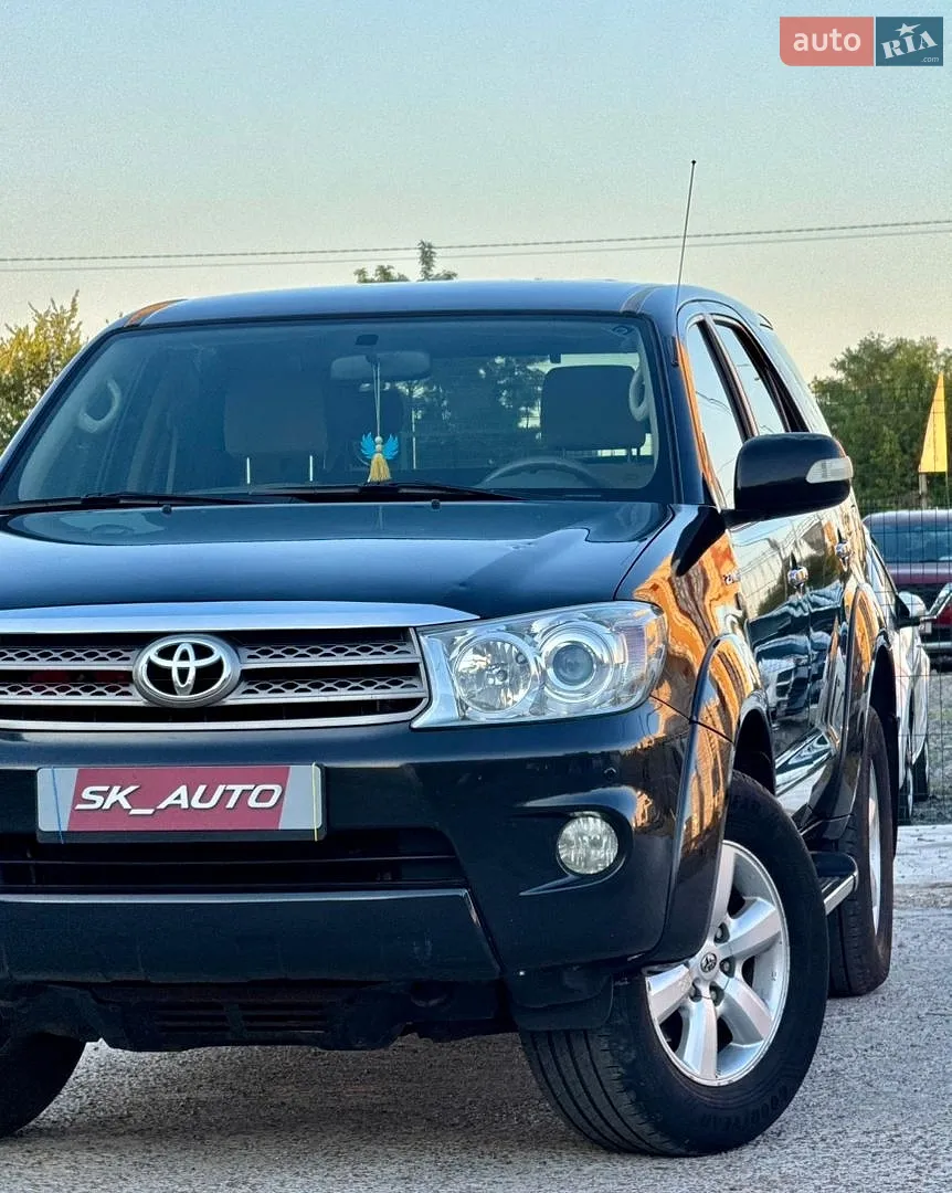 2010 Toyota Fortuner - мініатюра 57