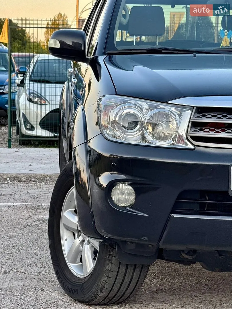 2010 Toyota Fortuner - мініатюра 68