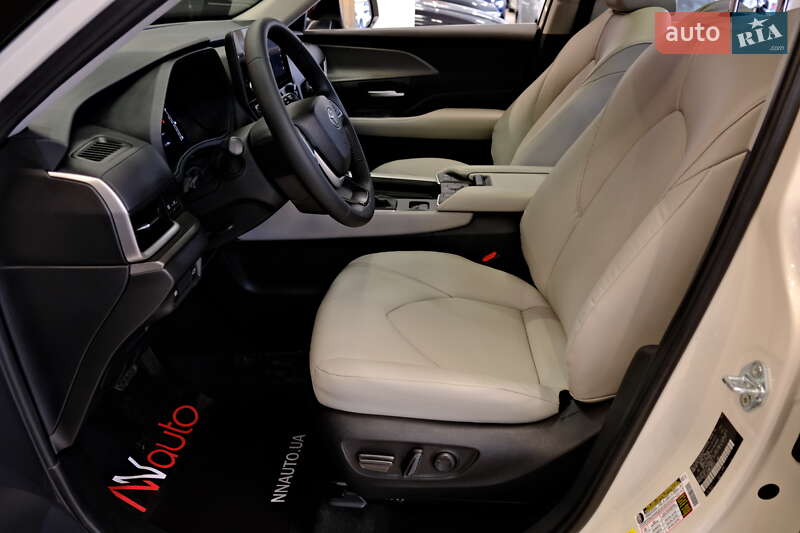 Позашляховик / Кросовер Toyota Grand Highlander 2023 в Одесі