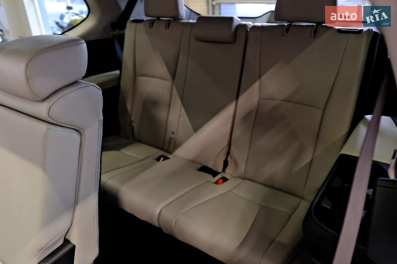 Позашляховик / Кросовер Toyota Grand Highlander 2023 в Одесі