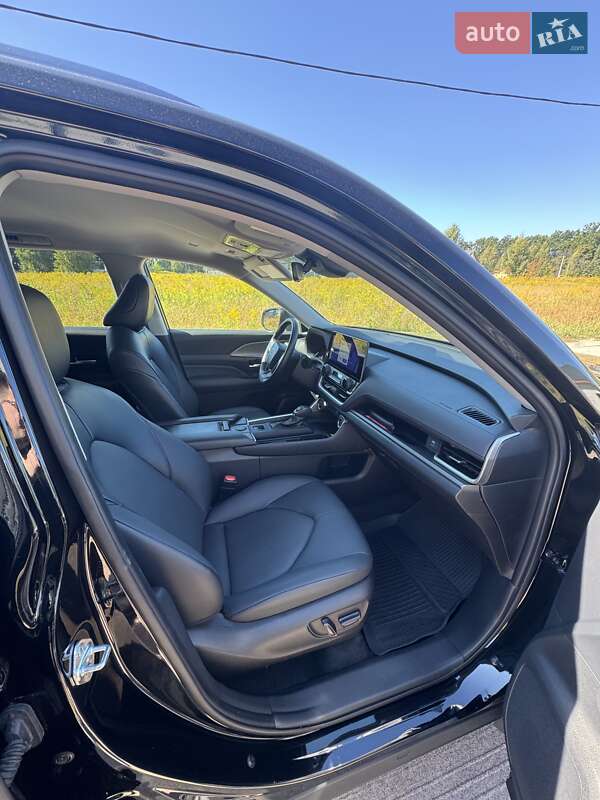 Внедорожник / Кроссовер Toyota Grand Highlander 2023 в Киеве