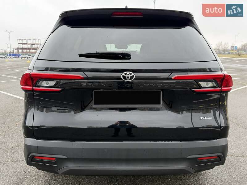 Внедорожник / Кроссовер Toyota Grand Highlander 2023 в Киеве