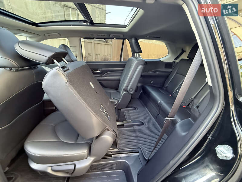 Внедорожник / Кроссовер Toyota Grand Highlander 2024 в Одессе