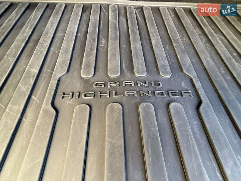 Внедорожник / Кроссовер Toyota Grand Highlander 2024 в Одессе