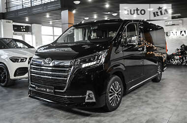 Мінівен Toyota Granvia 2022 в Одесі