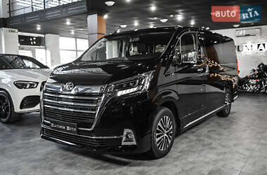 Мінівен Toyota Granvia 2022 в Одесі