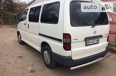 Мінівен Toyota Hiace 2002 в Одесі