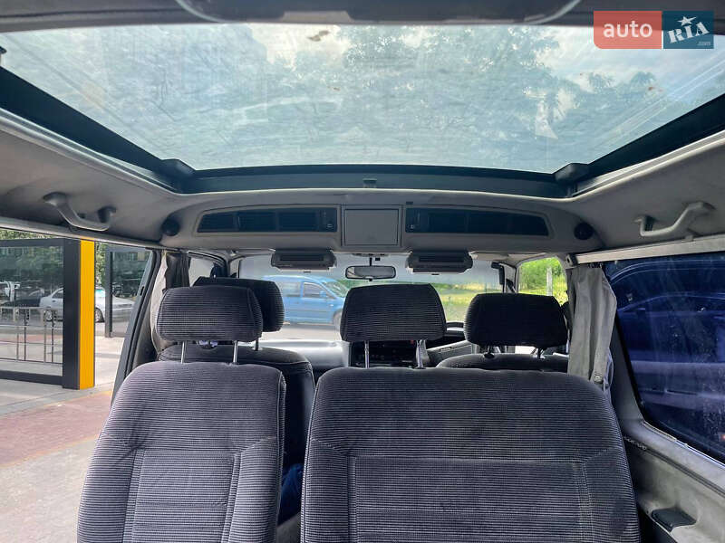 Мінівен Toyota Hiace 1990 в Дніпрі