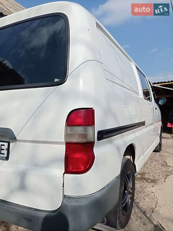 Мікровен Toyota Hiace 2000 в Болграді