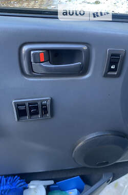  Toyota Hiace 2007 в 