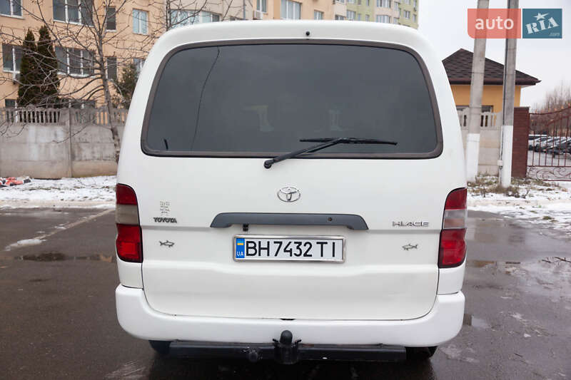 Внедорожник / Кроссовер Toyota Hiace 2004 в Киеве
