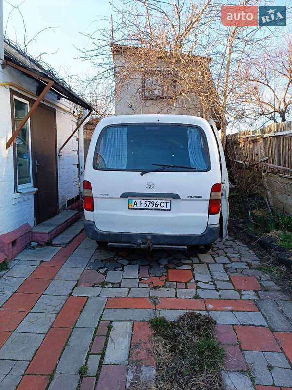Мінівен Toyota Hiace 2005 в Богуславі