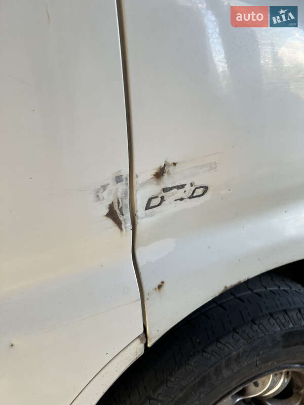 Минивэн Toyota Hiace 2002 в Боровой