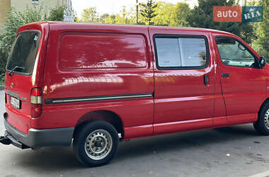 Грузовой фургон Toyota Hiace 2004 в Фастове