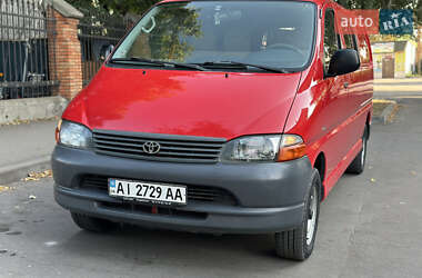 Грузовой фургон Toyota Hiace 2004 в Фастове