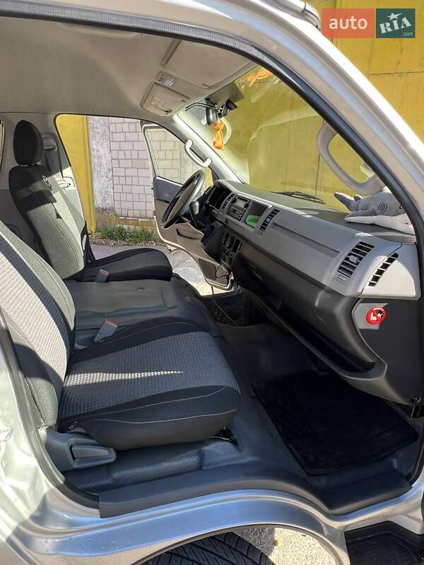 Мінівен Toyota Hiace 2008 в Коростені