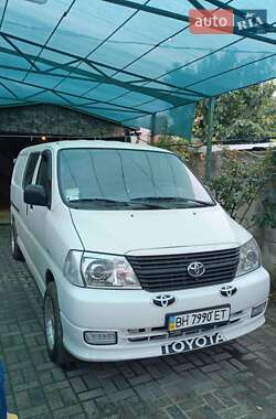 Минивэн Toyota Hiace 2008 в Одессе