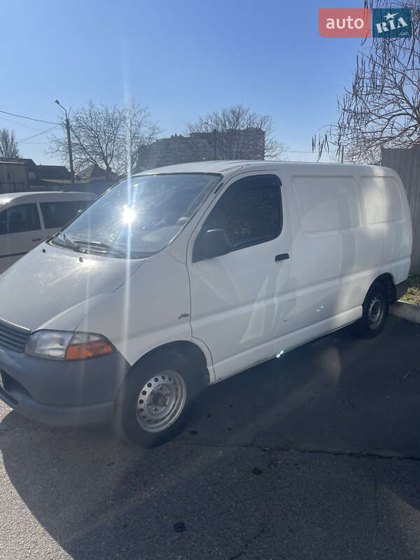 Універсал Toyota Hiace 2004 в Одесі