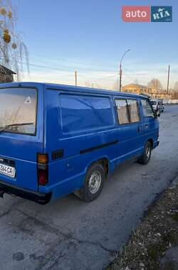 Мінівен Toyota Hiace 1986 в Звягелі