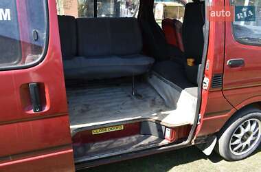 Универсал Toyota Hiace 1995 в 