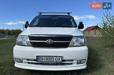Минивэн Toyota Hiace 2012 в 