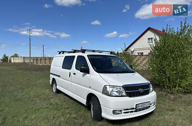 Toyota Hiace 2012