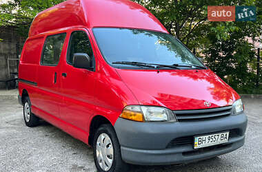 Вантажний фургон Toyota Hiace 2002 в Одесі
