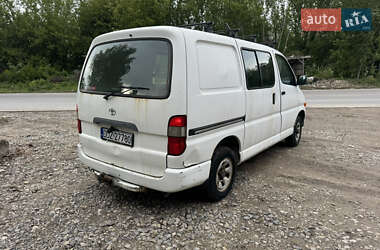 Мінівен Toyota Hiace 2006 в 