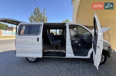 Минивэн Toyota Hiace 2000 в 