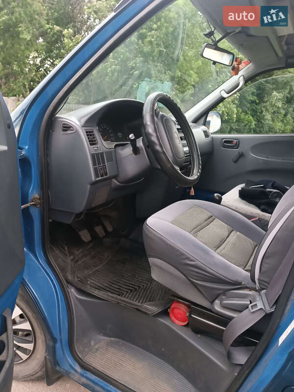 Минивэн Toyota Hiace 2005 в Киеве фото 7 Минивэн Toyota Hiace 2005 в Киеве