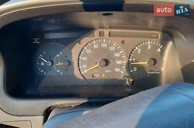 Мікровен Toyota Hiace 2003 в  фото 6 Мікровен Toyota Hiace 2003 в