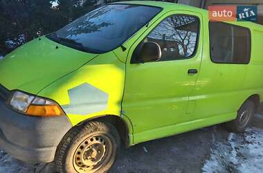 Мінівен Toyota Hiace 1999 в Львові